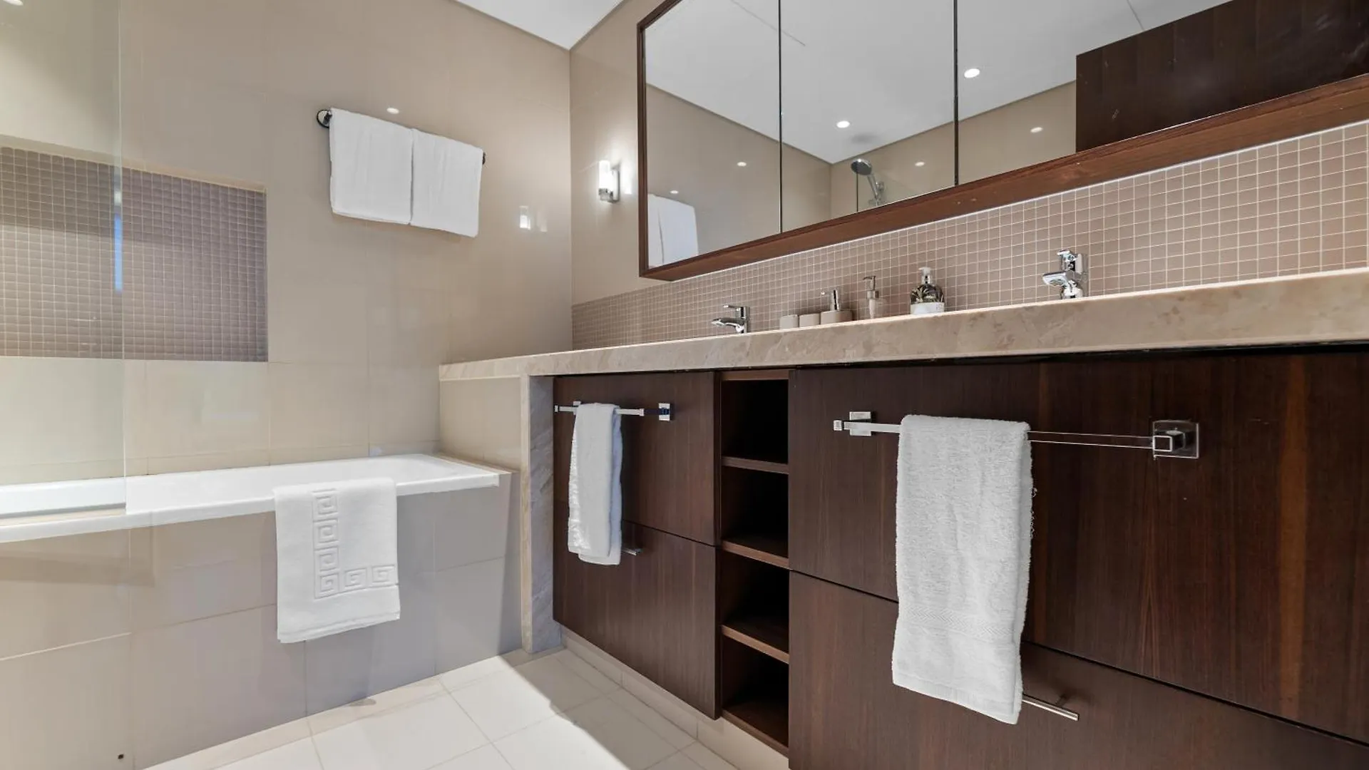 Magnificent - New Stylish 1 Bedroom In Downtown Dubai United Arab Emirates